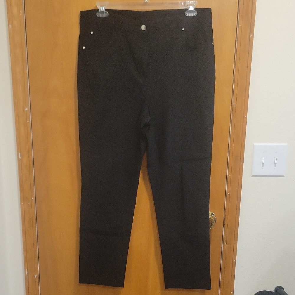 Ava & Grace Elegant Black Trousers